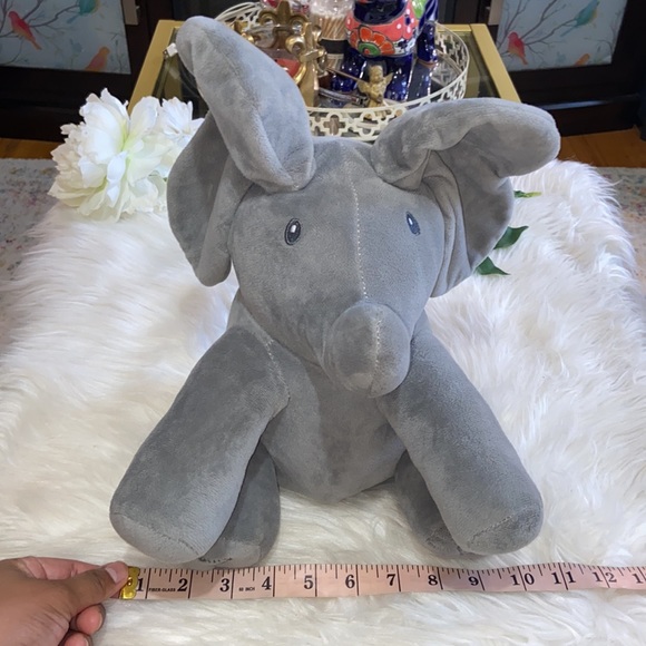 Flappy Ears Animated Elephant - Picture 8 of 17